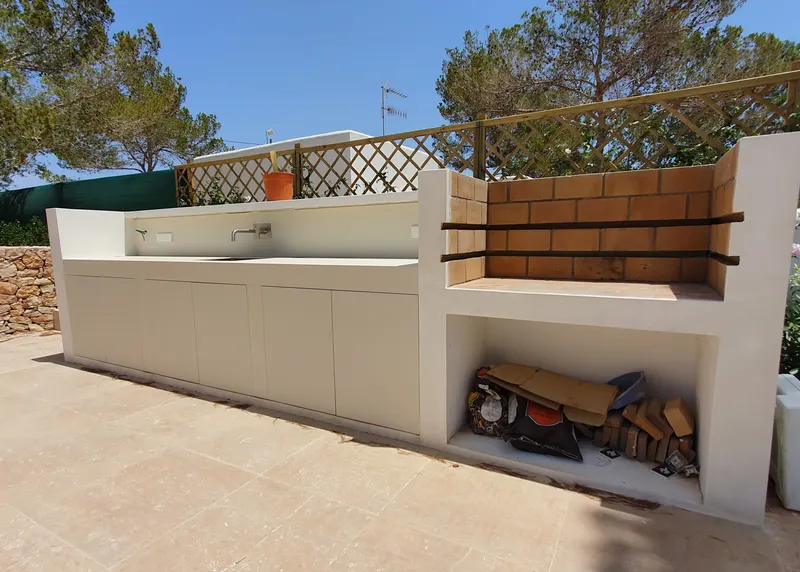 Piscina a Ca Marí: barbacoa
