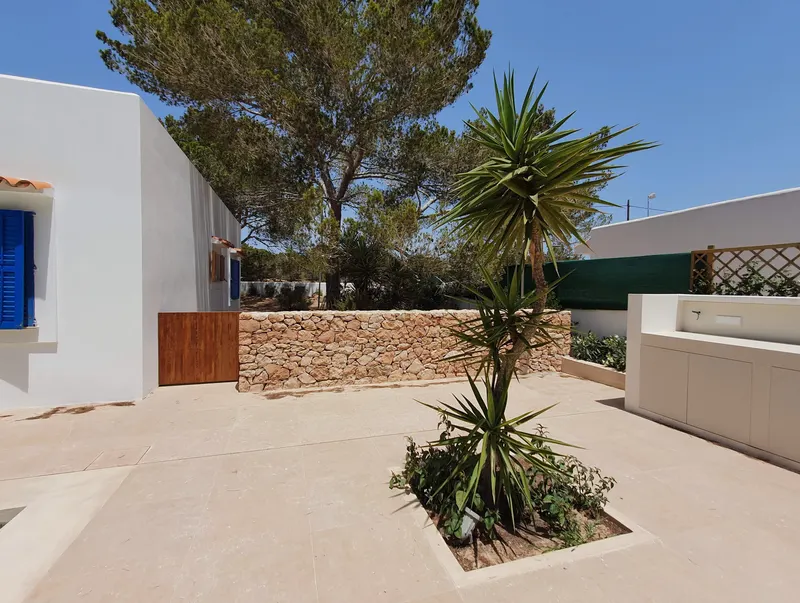 Piscina a Ca Marí: jardín