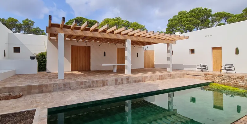Ses Algues 1: fachada este piscina